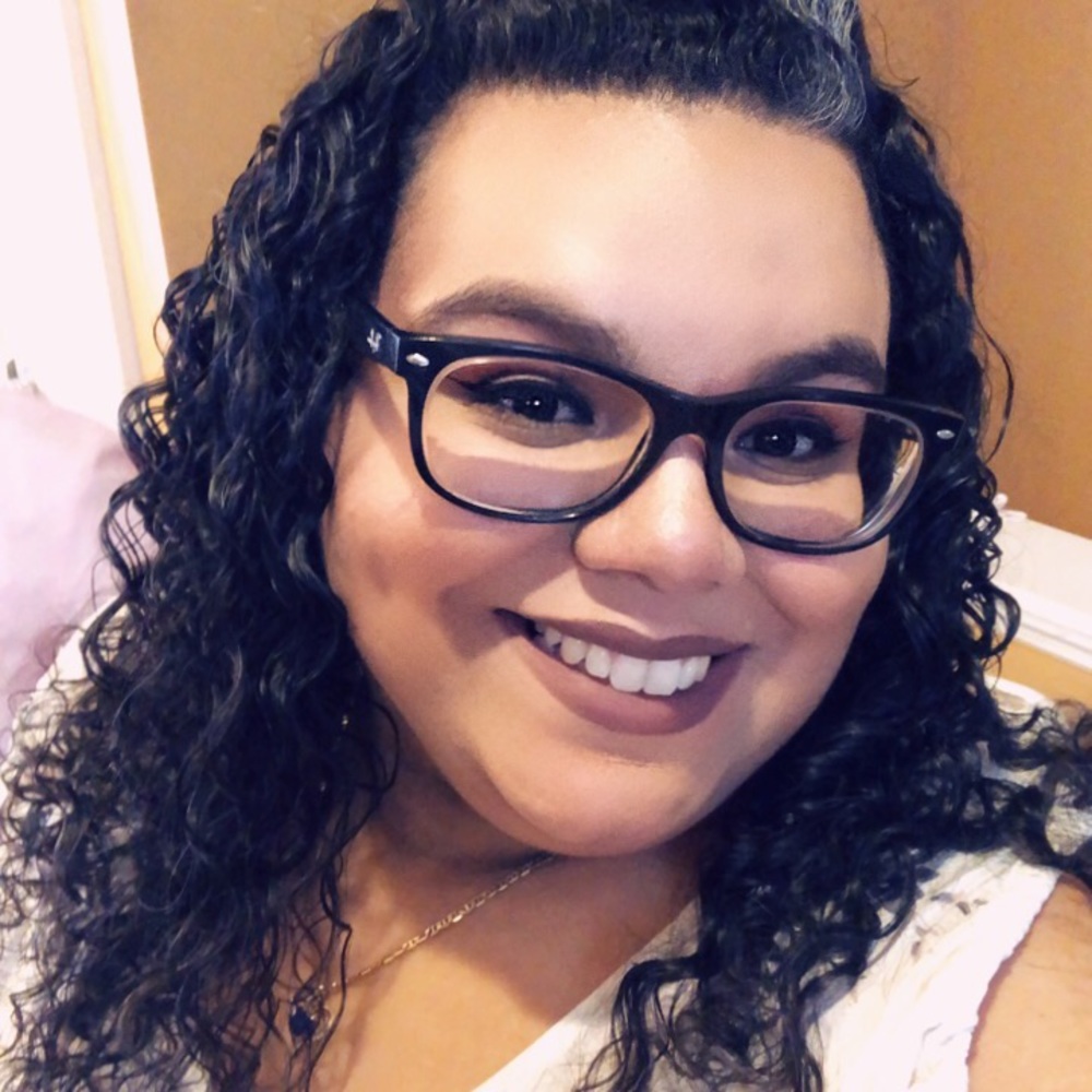 Meet your Posher, Danielle